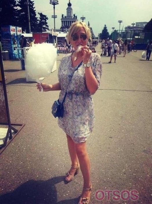 Аня оказывает услугу Куннилингус