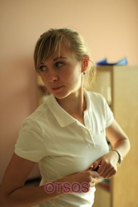 Лида оказывает услугу Минет