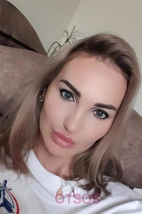 Алена оказывает услугу Классический