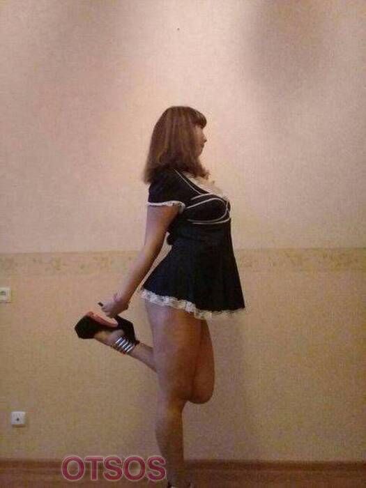 Яна оказывает услугу Секс групповой