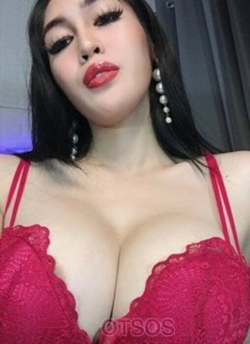 Светлана оказывает услугу Минет